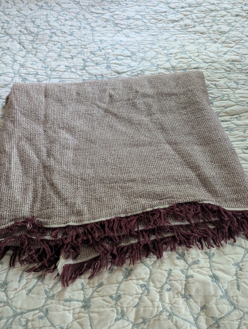 50 by 70 Elvang daisy throw blanket in deep red cotton linen blend - Picture 2 of 4